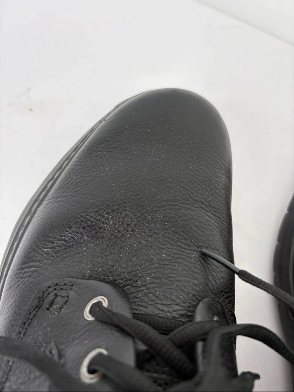 🦕 Clarks Black Leather Lace-Up Chukka Boots